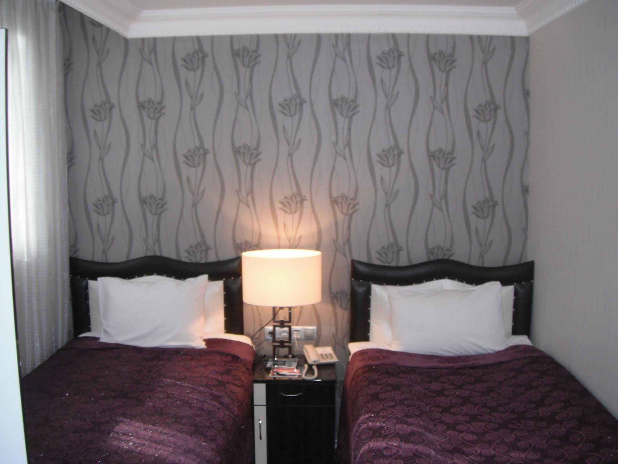 Ankara Risiss Hotel Bagian luar foto