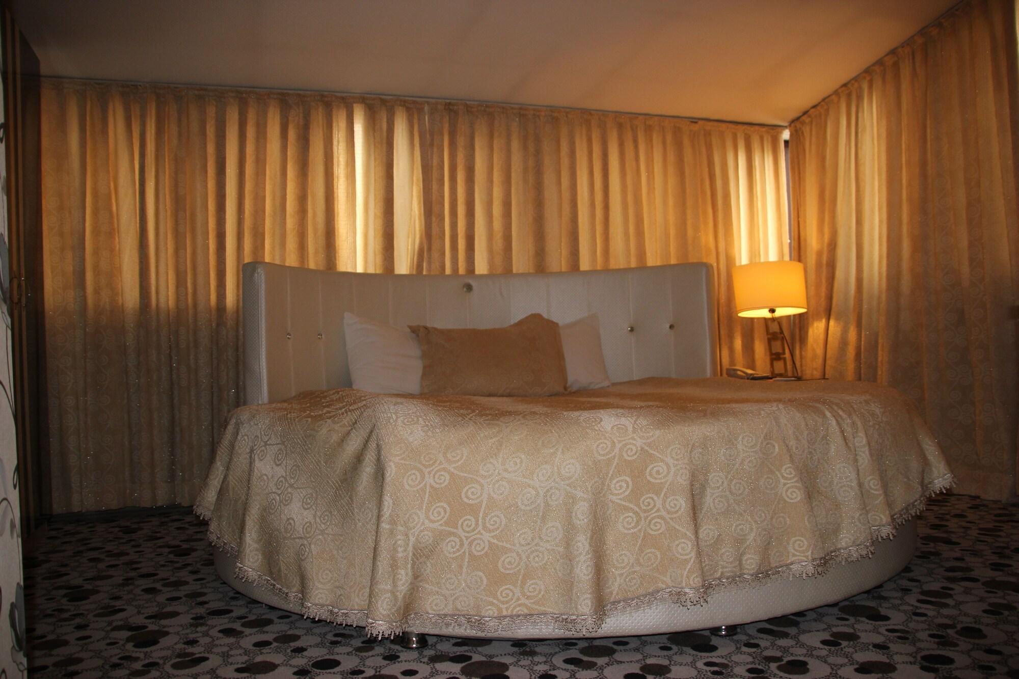 Ankara Risiss Hotel Bagian luar foto