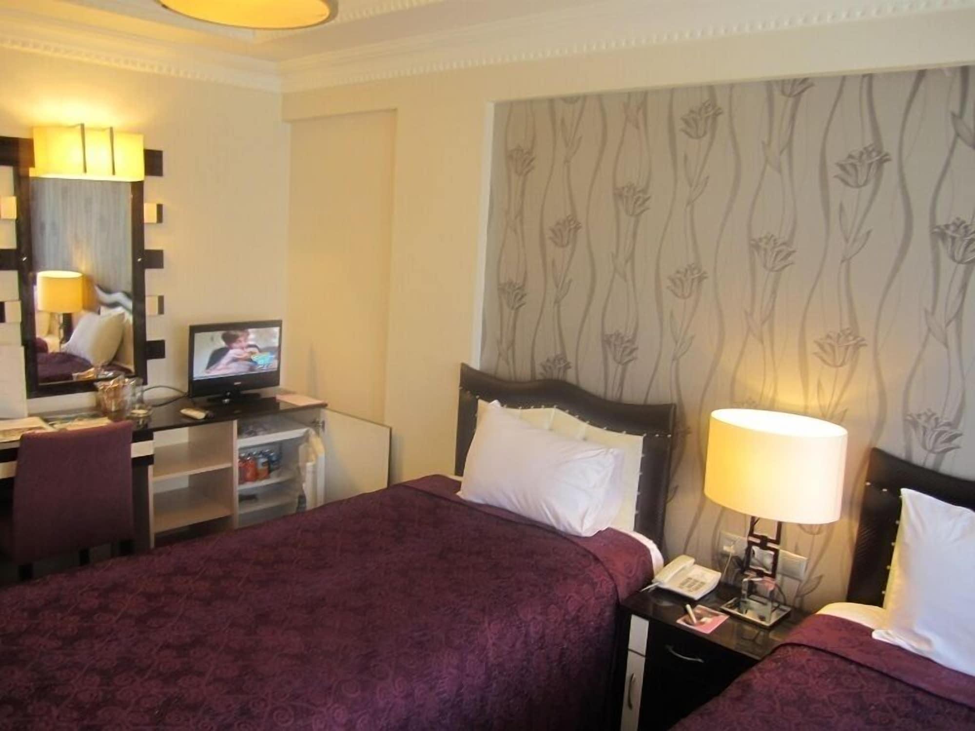 Ankara Risiss Hotel Bagian luar foto